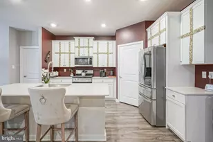 215 Congressional Ct, Moorestown, NJ 08057 - Photo 9