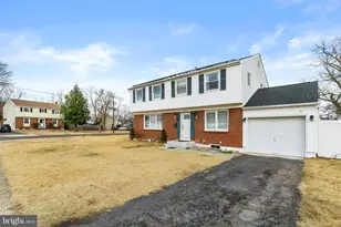 218 Cleveland Ave, Edgewater Park, NJ 08010 - Photo 3