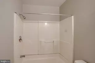 275 Green St, Edgewater Park, NJ 08010 - Photo 15