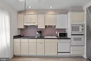 122 Hamilton Rd, Marlton, NJ 08053 - Photo 9