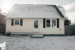 3 Parker Ave, Burlington, NJ 08016 - Photo 1