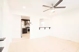 3 Parker Ave, Burlington, NJ 08016 - Photo 3