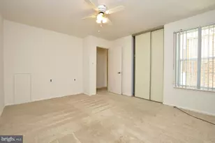 33 W Berwin Way, Mount Laurel, NJ 08054 - Photo 13