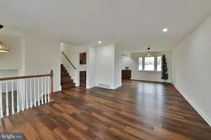 212 E Franklin Ave, Edgewater Park, NJ 08010 - Photo 5