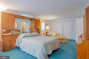 136 Glenview Ln, Willingboro, NJ 08046 - Photo 17