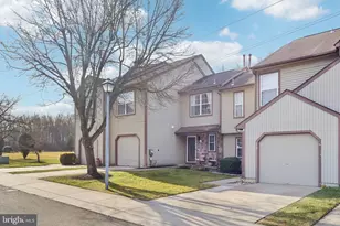 339 Ericson Ct, Mount Laurel, NJ 08054 - Photo 3