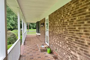 9 Beechwood, Burlington Township, NJ 08016 - Photo 3