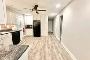 9 Beechwood, Burlington Township, NJ 08016 - Photo 5