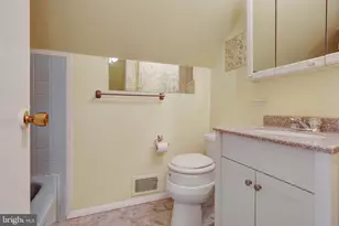 139 Hillcrest Ln, Willingboro, NJ 08046 - Photo 25