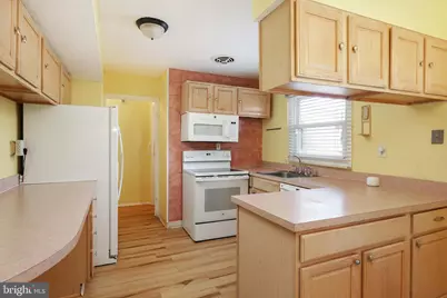 139 Hillcrest Lane, Willingboro, NJ 08046 - Photo 17