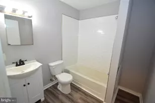 350 E Broad, Burlington, NJ 08016 - Photo 11