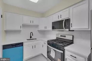 1084 Harbour Dr, Palmyra, NJ 08065 - Photo 15