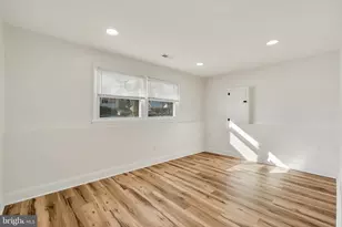 33 Sycamore Dr, Burlington, NJ 08016 - Photo 23