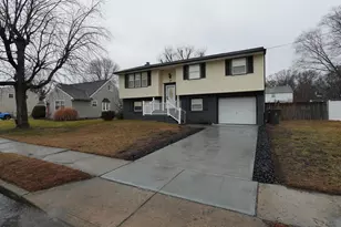 33 Sycamore Dr, Burlington, NJ 08016 - Photo 3