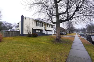 33 Sycamore Dr, Burlington, NJ 08016 - Photo 5