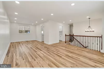 33 Sycamore Drive, Burlington, NJ 08016 - Photo 5