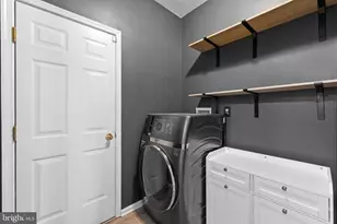 87 Windingbrook Rd, Bordentown, NJ 08505 - Photo 17