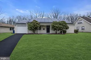 142 Eastbrook Ln, Willingboro, NJ 08046 - Photo 3