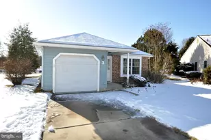 3 Avandale Ct, Mount Laurel, NJ 08054 - Photo 1