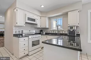 206 Meadow Dr, Mount Laurel, NJ 08054 - Photo 17