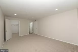 1904B Saxony Dr, Mount Laurel, NJ 08054 - Photo 23