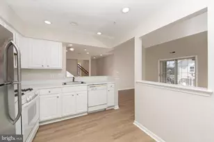 1904B Saxony Dr, Mount Laurel, NJ 08054 - Photo 13