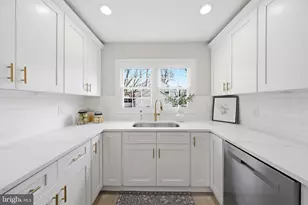 25 Heritage Rd, Marlton, NJ 08053 - Photo 25