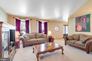 514 Foxwood Dr, Mount Laurel, NJ 08054 - Photo 5