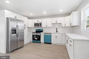 8 Greenbrook Dr, Marlton, NJ 08053 - Photo 11