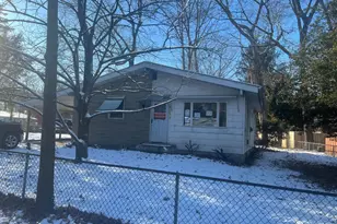 601 E Lakeshore Dr, Browns Mills, NJ 08015 - Photo 1