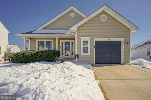 19 Bentwood Dr, Westampton, NJ 08060 - Photo 1