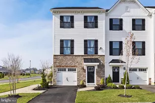 1 Sage Wy, Mount Laurel, NJ 08054 - Photo 1