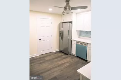 462 Locust Avenue, Burlington, NJ 08016 - Photo 5