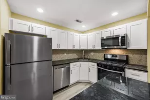 2702 Sussex Ct, Mount Laurel, NJ 08054 - Photo 9