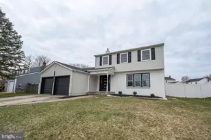 22 Willow Ridge Rd, Marlton, NJ 08053 - Photo 1