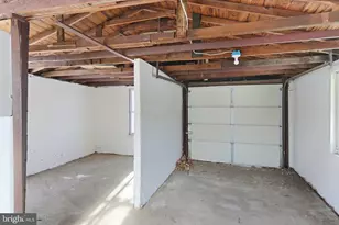 1000 W 3rd Street W, Florence, NJ 08518 - Photo 35