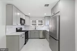 1000 W 3rd Street W, Florence, NJ 08518 - Photo 17