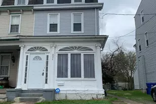 822 Columbus Rd, Burlington, NJ 08016 - Photo 1