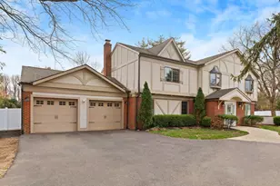 236 Carriage Hill Dr, Moorestown, NJ 08057 - Photo 3