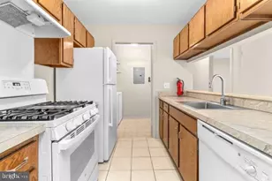 1602 Woodhollow Dr, Marlton, NJ 08053 - Photo 11