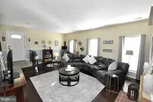 19 Blackhawk Ct, Medford, NJ 08055 - Photo 5