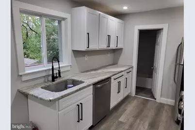 212 Warren Street #3, Beverly, NJ 08010 - Photo 1