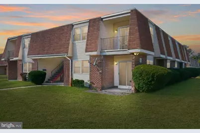 18 Florence Tollgate #2, Florence, NJ 08518 - Photo 1