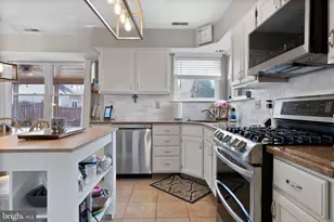 3 Aster Ct, Delran, NJ 08075 - Photo 19