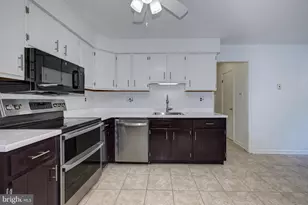 12 Friar Tuck Dr, Medford, NJ 08055 - Photo 19