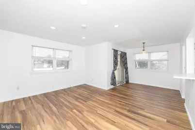 7 Florence Tollgate Pl #5, Florence, NJ 08518 - Photo 15