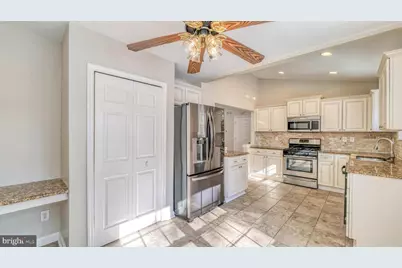 13 Four Crown Royal, Marlton, NJ 08053 - Photo 11