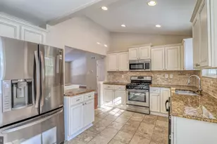 13 Four Crown Royal, Marlton, NJ 08053 - Photo 3