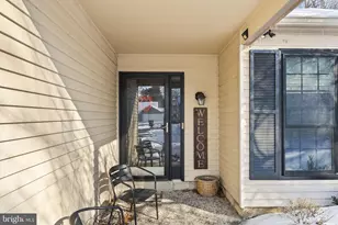 7 Stonybrook Ct, Medford, NJ 08055 - Photo 3