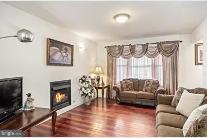 208 Chestnut Street, Mount Holly, NJ 08060 - Photo 5